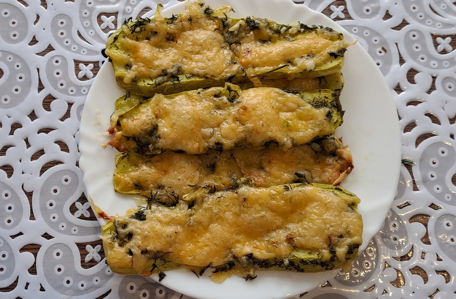 🥦 Лодочки из кабачков с курицей и творожным сыром